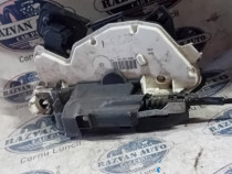 Broasca dreapta fata Volkswagen Golf 7