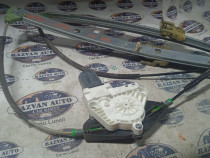 Macara geam dreapta fata Audi Q5 2010