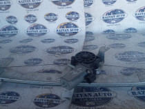 Macara geam stanga fata Dacia Duster 2014