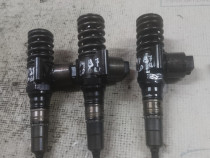 Injector Audi A4 B7 2.0 2009