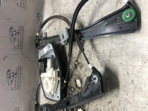 Macara geam dreapta fata Volkswagen Jetta 2012