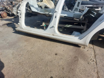 Prag stanga Skoda Octavia 3 Break 1.6 Motorina 2016