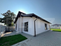 Casă nouă, modernă, cu 4 camere, terasă și curte genero