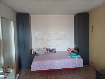 2 camere, Titan, decomandat, inst. schimb., parcare, 55 mp,