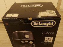 Espressor DeLonghi NOU