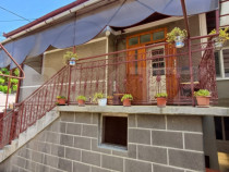 Casa de vanzare, 91 mp, in zona centrala din Turda