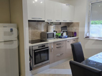 Apartament de vanzare, cu 2 camere, 55 mp, zona Careiului