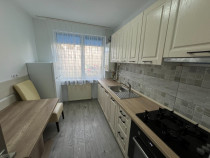 INCHIRIEZ apartament 2 camere,recent renovat, zona Centrala