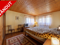 Casa rustica P+1 in zona de deal – Bogati, AG