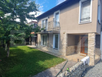 Casa individuala, 4 camere, garaj, zona Florilor