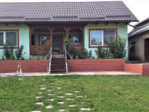 Casă, teren și anexe. În Botoșani, Unțeni, Burlești