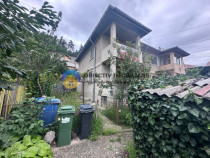 Casa cu teren de vânzare în Piatra Neamț – Strada Petru