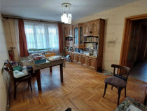 Apartament 4 camere, decomandat - zona Tractorul