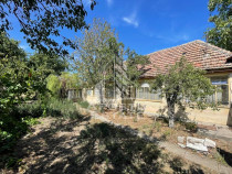 Casa cu teren 3407 mp, la asfalt, Seceani, 26 km de Timis...