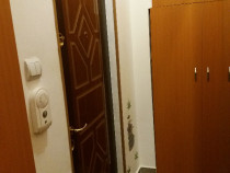La 9 minute de Universitate, inchiriez garsoniera dubla