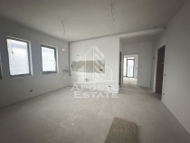 Apartament cu 3 camere, semidecomandat, etaj 2, zona Lidl...