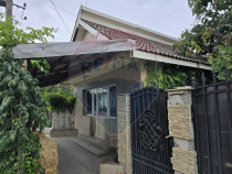 Casă / Vilă cu 5 camere de v&acirc;nzare