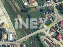 Teren intravilan Domnești, Central lângă Liceu, pe malul