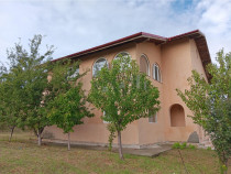 Chiperesti Tomesti Vila P E SU=236mp 5 dormitoare living d