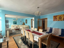 Apartament spatios in vila, 6 camere, 270 mp, zona Grivita