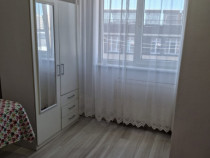 Camera camin, cu baie in interior, renovata, mobilata si uti