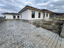 Casa individuala cu 5 ari teren, semifinisata, zona Aerodrom