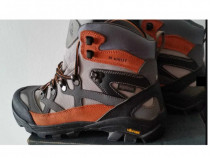 Bocanci ghete drumetie inalte dama Mc Kinley Aquamax marime 38