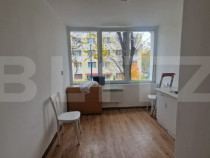 Camera de camin, cu baie in camera, 12 mp, zona Tractorul