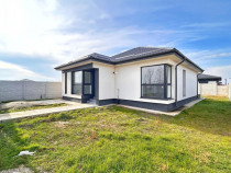 De v&acirc;nzare casă pe parter &ndash; 3 camere, 2 bai, teren 376 mp