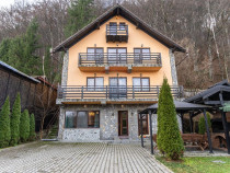 Pensiunea " The Vardo" | 8 camere duble | Predeluţ | COM...