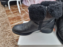 Ghete damă din piele cu blană – mărimea 39