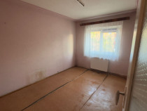 Apartament 3 camere ( DECOMANDAT )-Tractorul