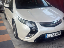 Opel Ampera masina