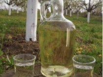 Țuică de corcodușe