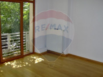 Apartament 6 camere decomandat