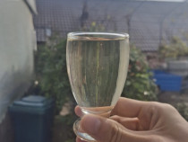 Vin alb demisec și sec de țară-fetească și otonel