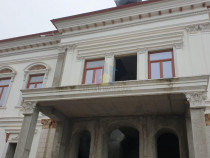 Conac Boieresc P 1 Ultracentral 695mp construiti, teren 466