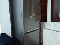 Vând combină frigorifică Beko utilizată