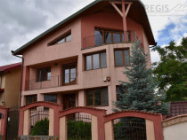 Vila de 6 camere Bunloc pretabil After School I Gradinita