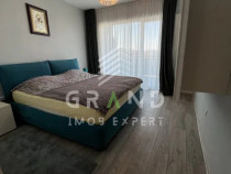 Inchiriere apartament luminos cu 3 camere + parcare, aproape