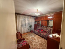 Apartament cu 3 camere de vânzare în zona Central