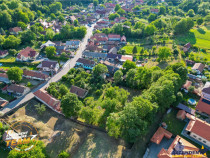 FILM! Peste 1.500mp teren intravilan, zona de case, acces fa