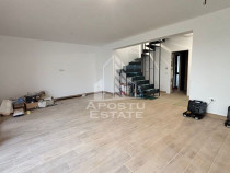 Casa individuala in zona Buziasului, carport