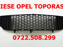 Grila din bara Opel Astra H OPC