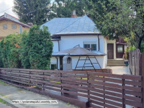 Casă de vacanță în Poiana Tapului, ideală pentru investiție turistică