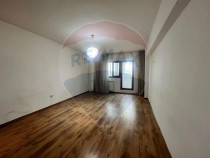 Inchiriere apartament decomandat 2 camere