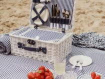 Cos de picnic pentru 4 persoane