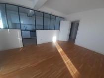 Zona Marul de Aur, 3 camere, etaj 2