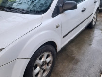 Ford Focus 2, Euro 4 din 2005 1,6 TDCI,unic proprietar.Consum mic