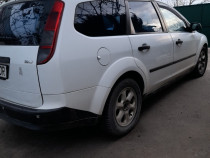 Vand Ford Focus 2, Euro 4 din 2005 1,6 TDCI,unic proprietar.Consum 6